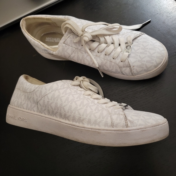 Michael Michael Kors Leather Logo Sneakers - Picture 3 of 12
